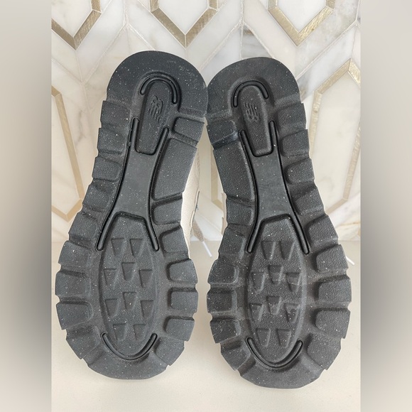 New Balance 574 Kids Boys 3 Ragged White Royal Blue Suede Sneakers US - Picture 13 of 13